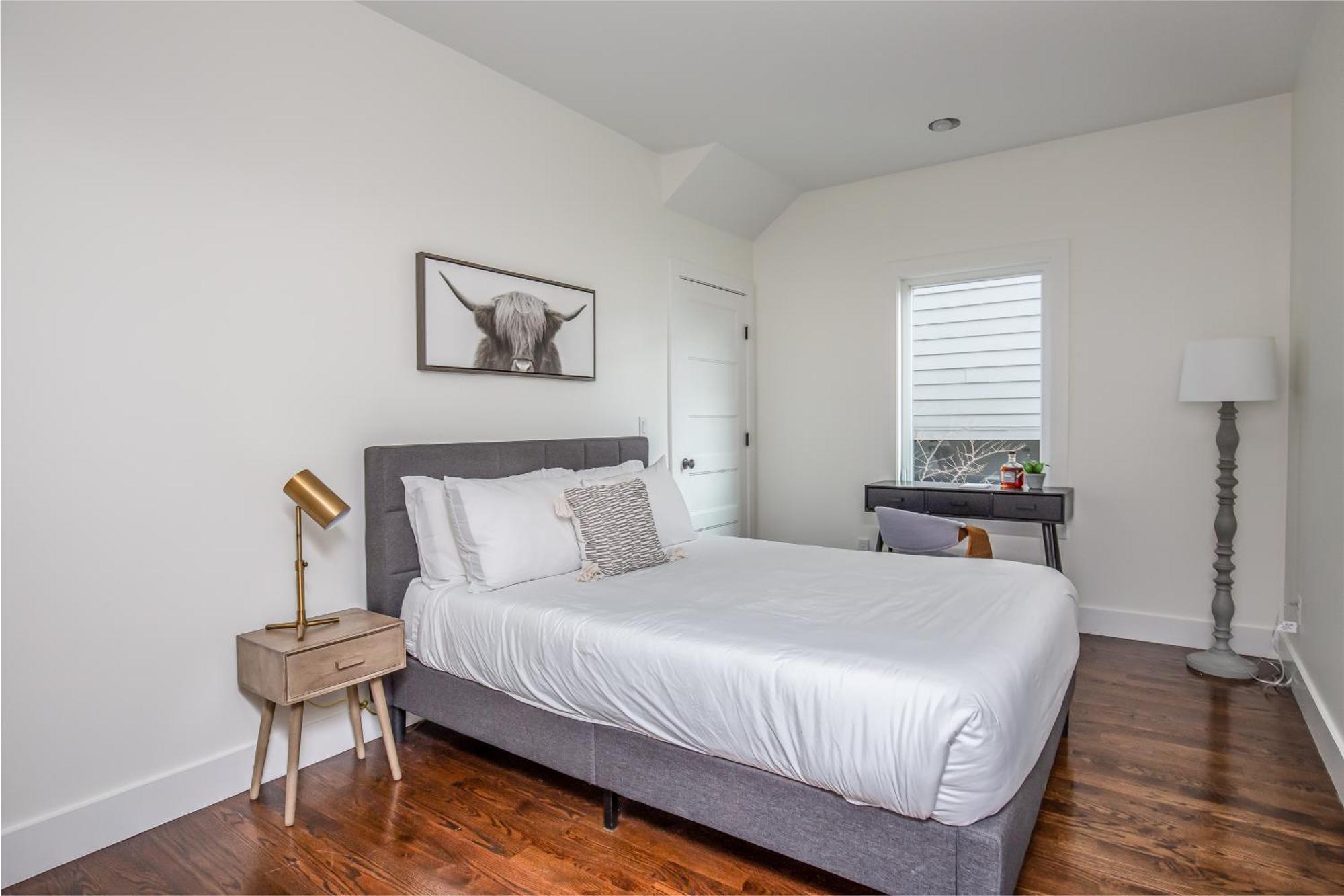 Whiskey House With Rooftop Golf, City Views! 8Min To Downtown! Sleeps 9! Nashville Eksteriør billede