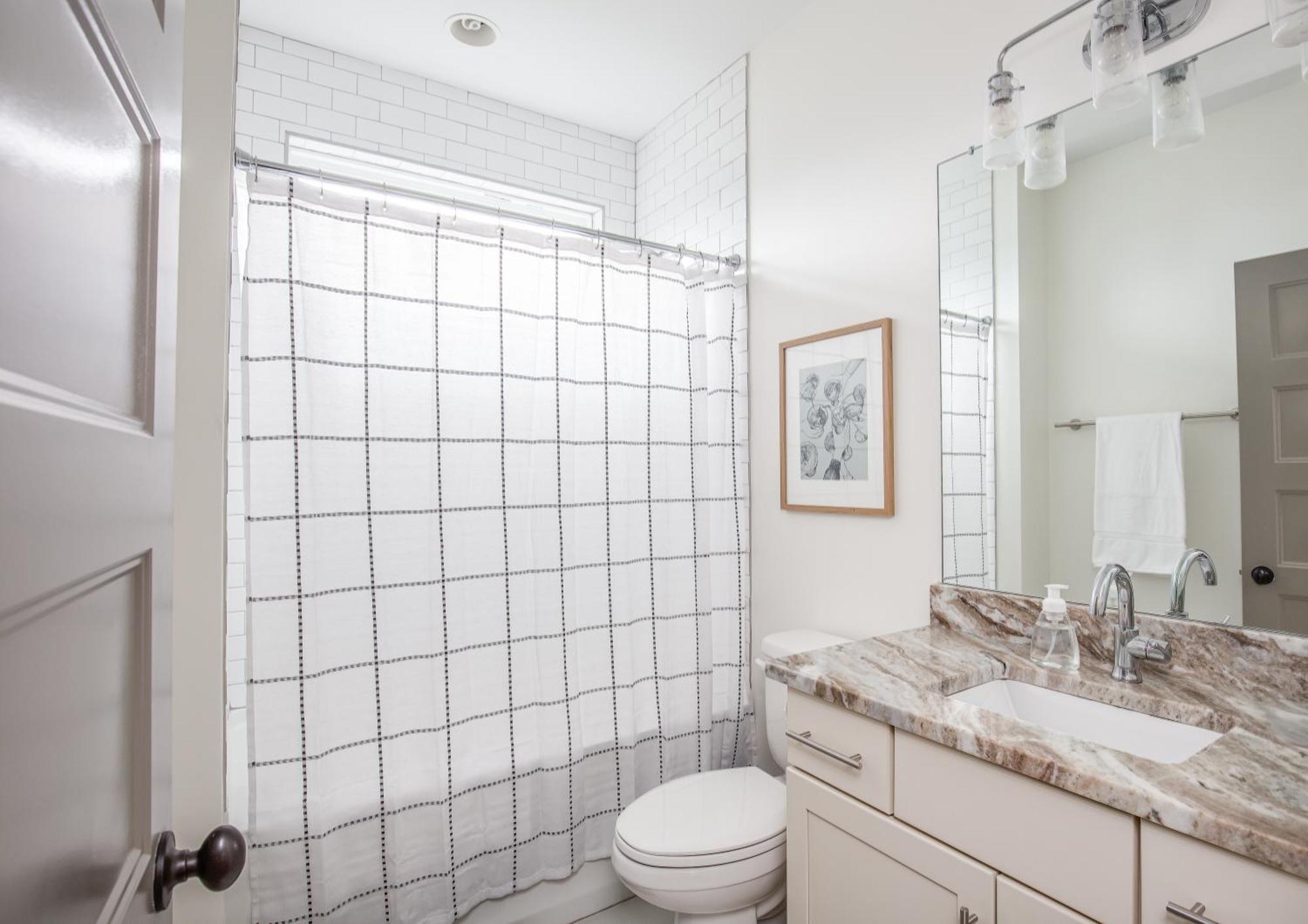 Whiskey House With Rooftop Golf, City Views! 8Min To Downtown! Sleeps 9! Nashville Eksteriør billede