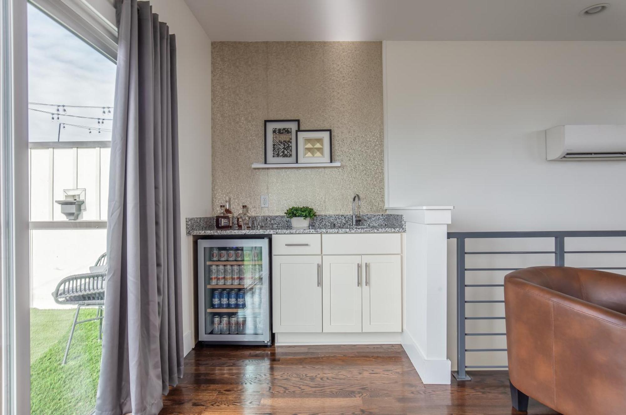 Whiskey House With Rooftop Golf, City Views! 8Min To Downtown! Sleeps 9! Nashville Eksteriør billede