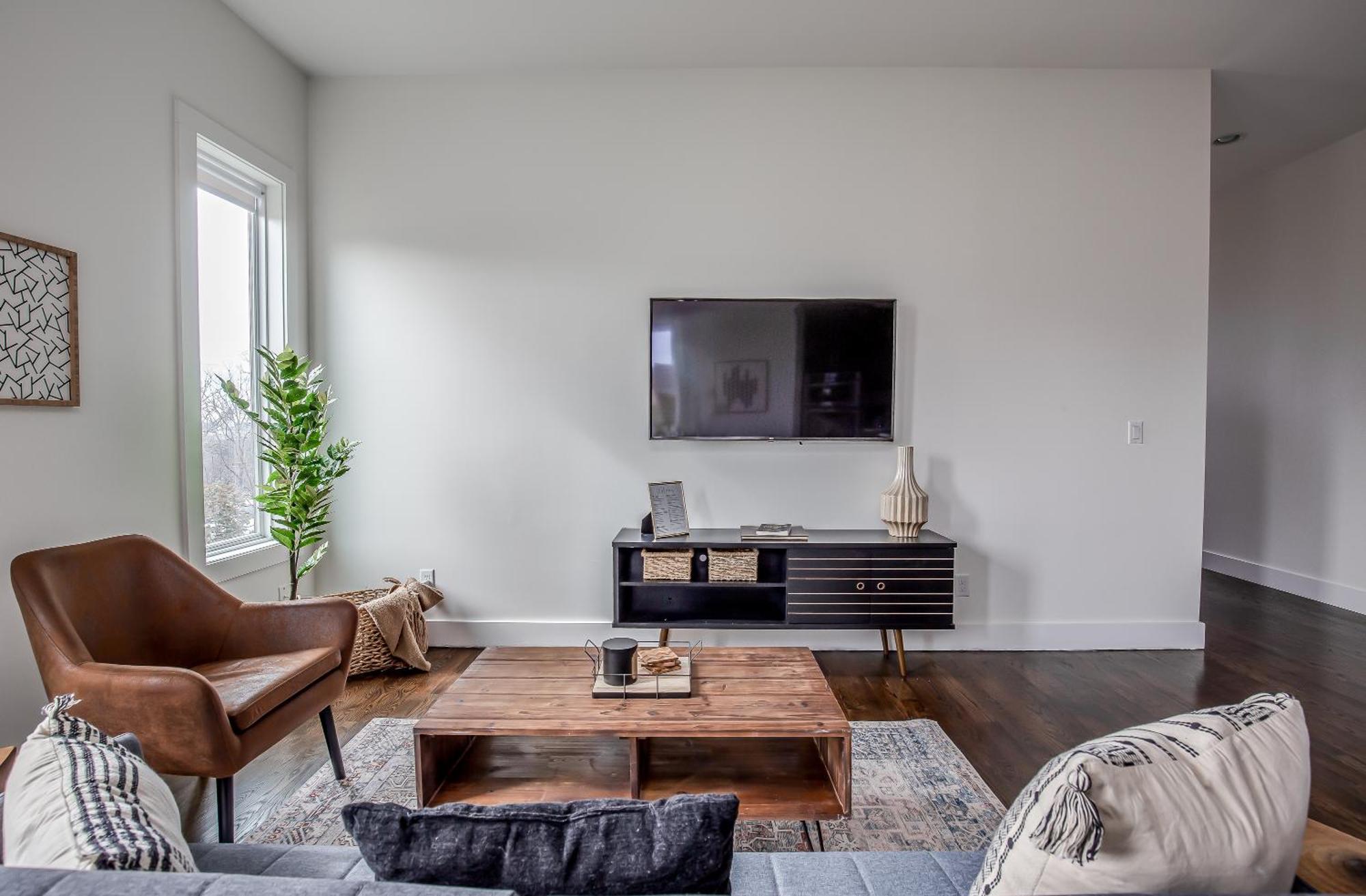 Whiskey House With Rooftop Golf, City Views! 8Min To Downtown! Sleeps 9! Nashville Eksteriør billede